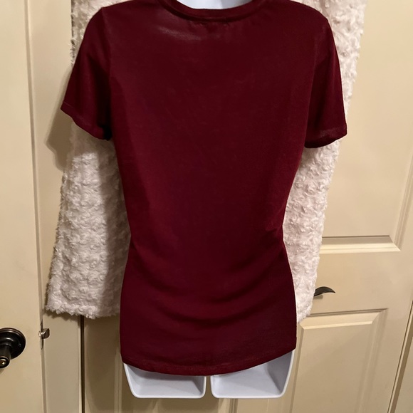 Boutique basic tee - Picture 3 of 4